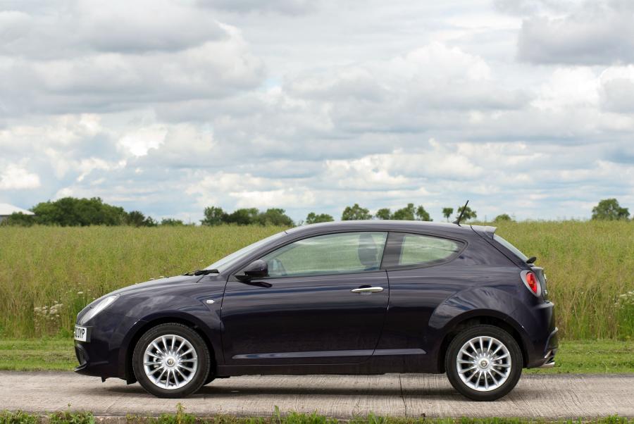  Alfa Romeo MiTo TwinAir (955) 2012 года  (UK) (фото 19 из 42)